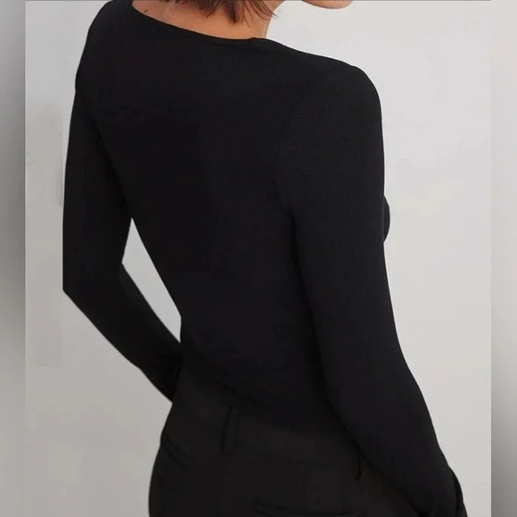 WHBM Long-Sleeve Scoop-Neck Tee, Color Black Size XS - Picture 2 of 14